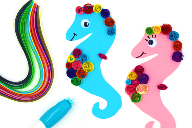 Hippocampes avec des bandes de papier quilling - Papiers Quilling - 10doigts.fr