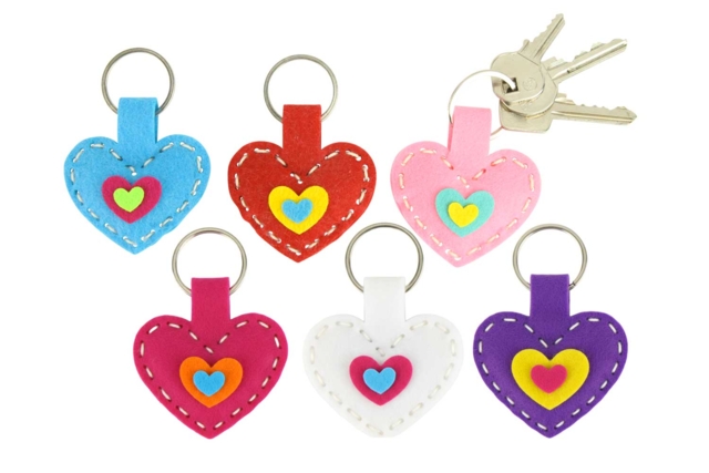 Kit porte-clés cœurs feutrine - 6 pièces - Kits en feutrine - 10doigts.fr