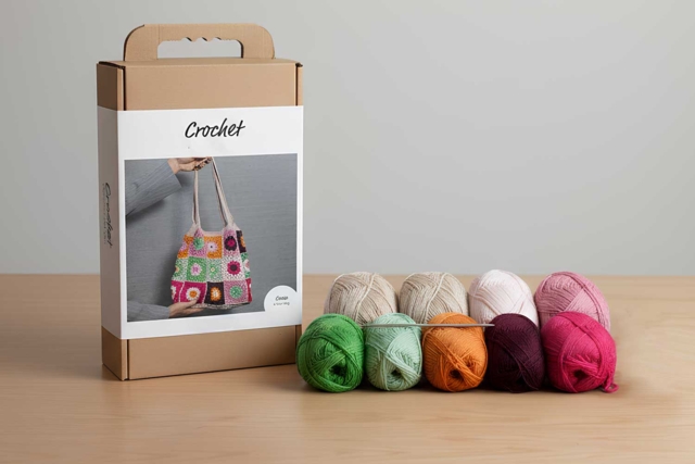 Kit sac crochet en carrés Granny square - Kits Mercerie - 10doigts.fr