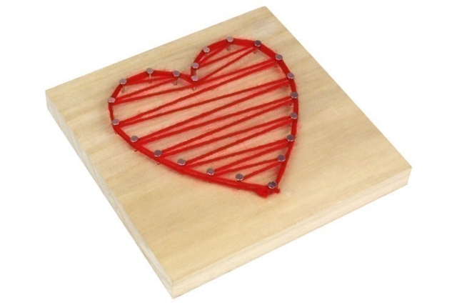 Kit String Art - String Art pour enfants : l'art de créer avec des fils - 10doigts.fr