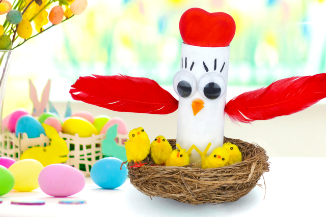 La poule de Pâques et ses poussins - Yeux mobiles - 10doigts.fr