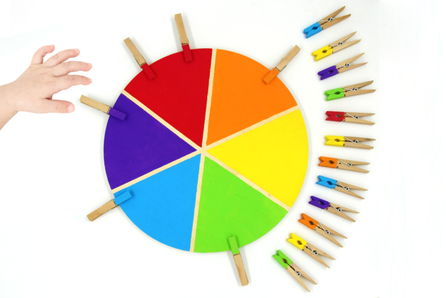 La roue des couleurs - Montessori - Formes en bois à décorer - 10doigts.fr