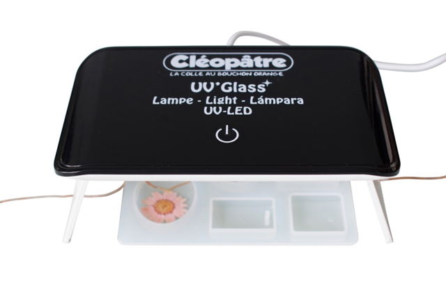 lampe UV résine cléopâtre - Résine - Modelage et moulage - 10doigts.fr