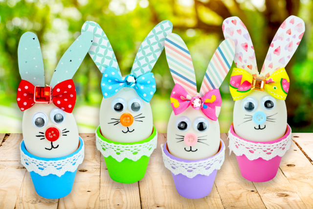 Lapin de Pâques dans son pot en terre cuite - Supports en céramique à décorer - 10doigts.fr