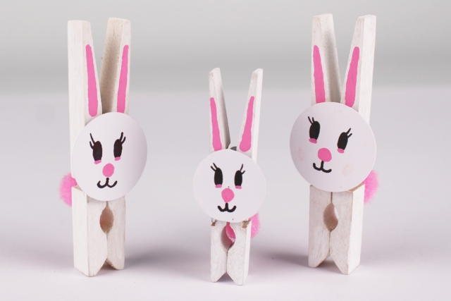 Lapin pince à linge - Pompons pour bricolage créatif - 10doigts.fr