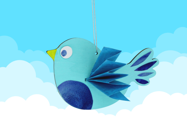 L'oiseau au poème secret - Mobile en bois à fabriquer et carillons - 10doigts.fr