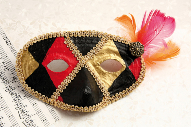 Loups blancs à décorer, qualité supérieure - Masques créatifs enfants - 10doigts.fr