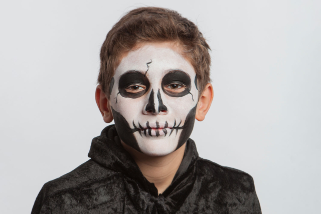 maquillage fantôme - Maquillage créatif pour enfants - 10doigts.fr