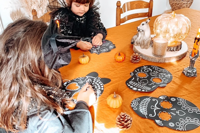 Masque calaveras instagram - Masques créatifs enfants - 10doigts.fr