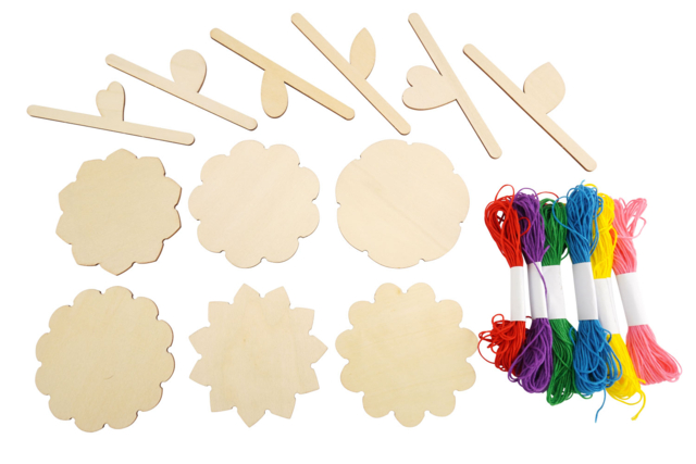 materiel kit string art fleurs en bois - Kits créatifs Fête des Mères : des coffrets tout-en-un pour fabriquer vos cadeaux pour maman - 10doigts.fr