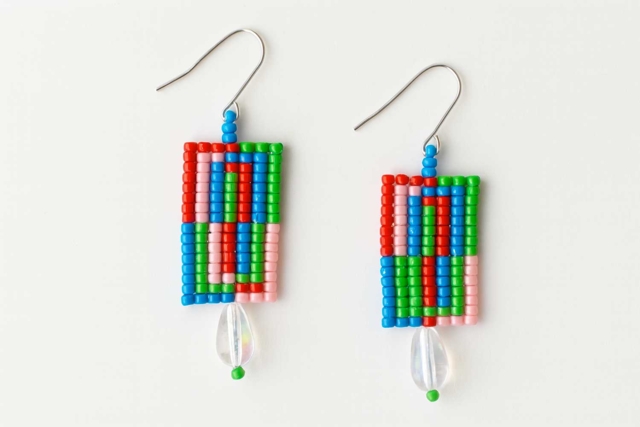 Métier à tisser les perles boucles - Perles Rocaille - 10doigts.fr