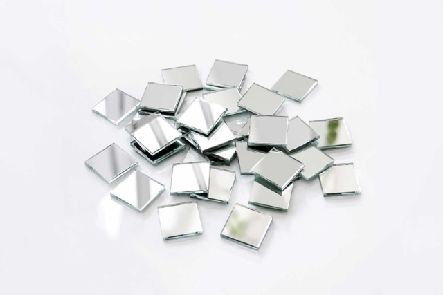 Miroirs carrés 1,5 cm - 30 pièces - Miroirs à coller - 10doigts.fr