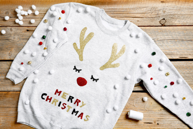 Mon pull de Noël - Pompons pour bricolage créatif - 10doigts.fr
