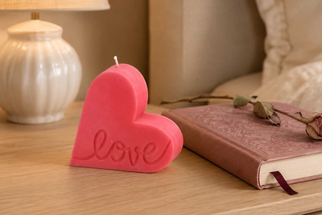 Moule pour bougie - Cœur "LOVE"  - Moules et pots pour bougies - 10doigts.fr