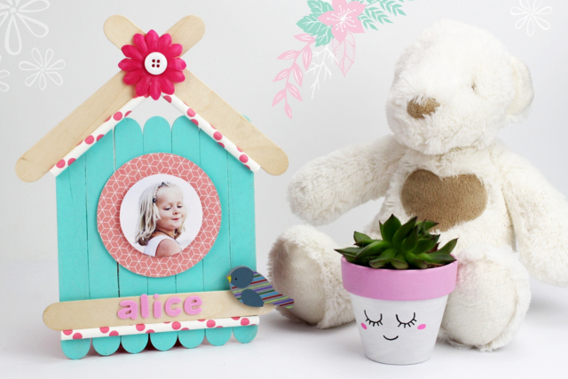 Nichoir en bâtonnets avec photo - Accessoires en bois - 10doigts.fr