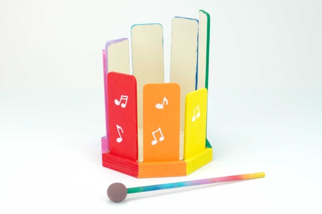 octoblock en bois peins - Instruments de musique en bois à décorer - 10doigts.fr