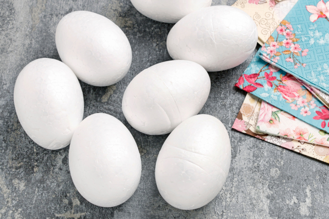 oeufs decopatch serviettes - Oeufs de Pâques créatif - 10doigts.fr