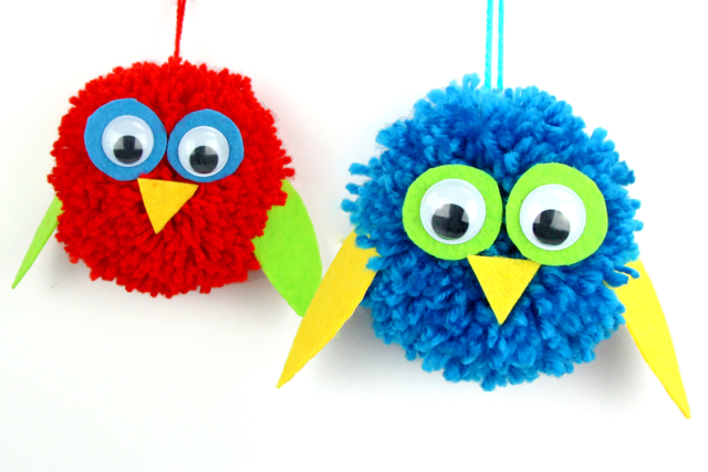 Oiseaux en pompons de laine - Feuilles de feutrine - 10doigts.fr