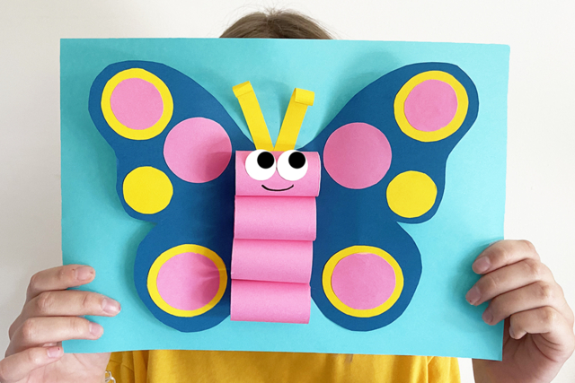 Papillon 3D en papier - Papiers colorés - 10doigts.fr