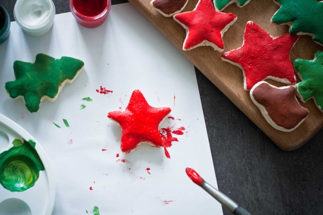 peinture sur pâte à sel de noel - Peintures aux tons de noël - 10doigts.fr