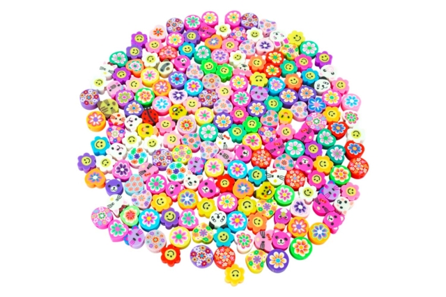 Perles animaux mignons et fleurs - environ 200 perles - Perles Pâte polymère - 10doigts.fr