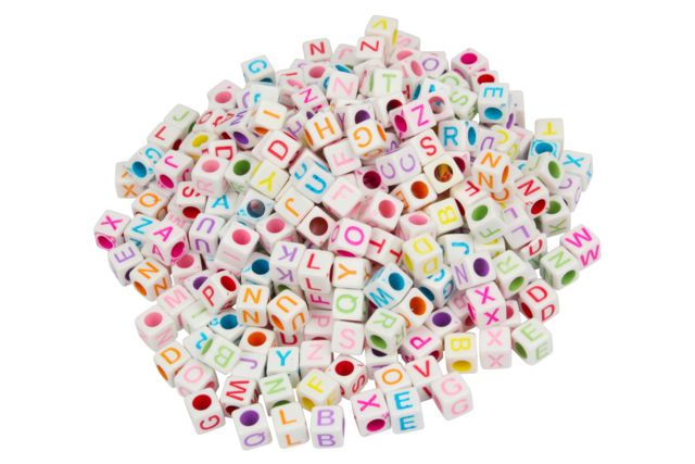 Perles cubiques blanches alphabet couleurs assorties - Bijoux messages - 10doigts.fr
