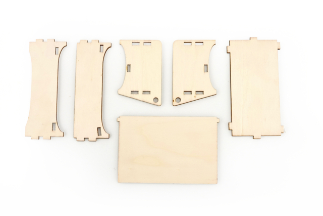 Pièces du petit coffre en bois à monter - Boîtes en bois à décorer - 10doigts.fr