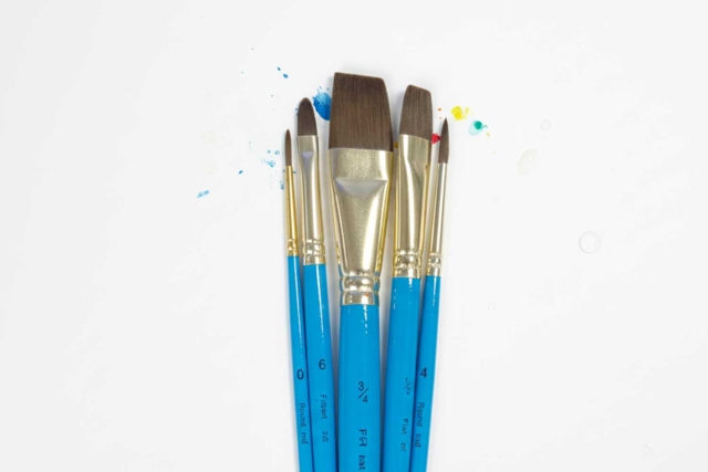 Pinceaux aquarelle - 5 pièces - Peinture aquarelle : palettes, pinceaux et accessoires pour peindre à l'eau - 10doigts.fr