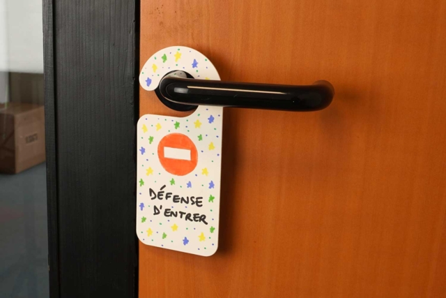 Plaque de porte en carton  - Plaque de porte en bois à décorer - 10doigts.fr
