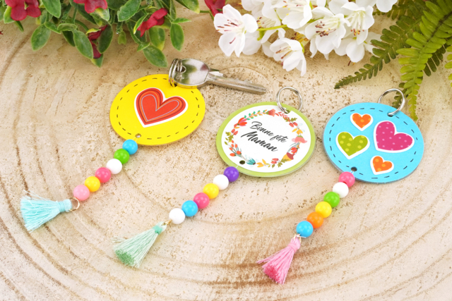 Porte-clés fête des mères - Gommettes Fête des parents : personnaliser vos cadeaux avec amour - 10doigts.fr