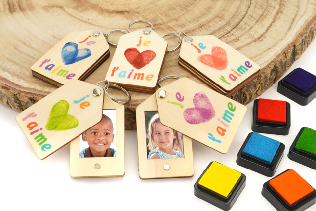 Porte-clés photo et empreintes de doigts - Encreurs : une palette infinie de couleurs et de formats - 10doigts.fr