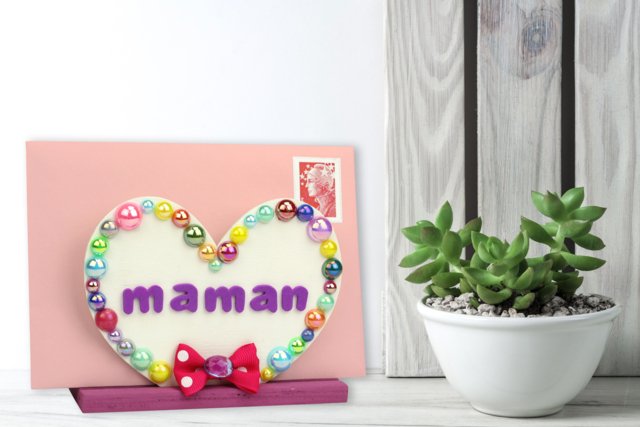 Porte-courrier coeur - Nœuds et rubans pour toutes vos créations - 10doigts.fr