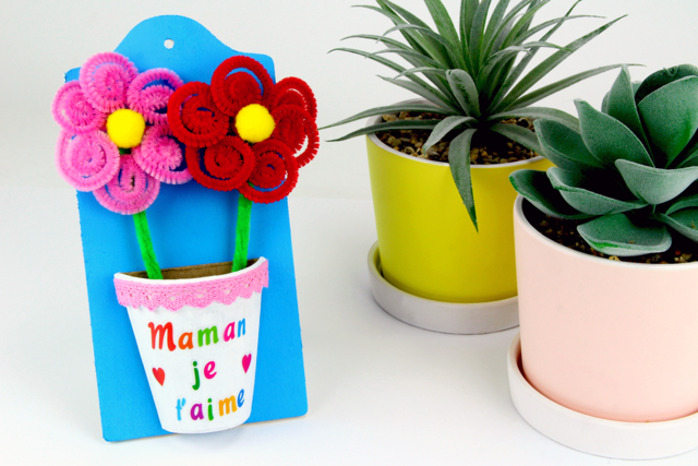 Pot de fleurs (à fabriquer avec des chenilles) - Pots en carton - 10doigts.fr