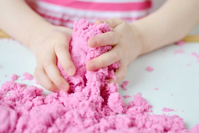 sable à modeler enfants - Sable à modeler - Modelage et moulage - 10doigts.fr