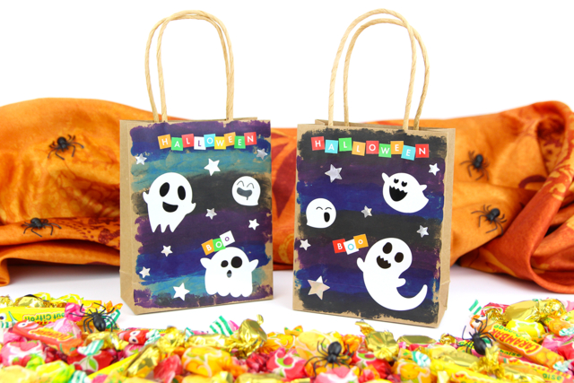 Sac à bonbons fantômes - Gommettes de Noël : autocollants et stickers créatifs pour enfants - 10doigts.fr