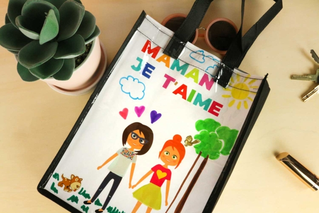 sac coloriage enfant - Sacs et trousses en tissu à personnaliser : vos supports de création textile - 10doigts.fr
