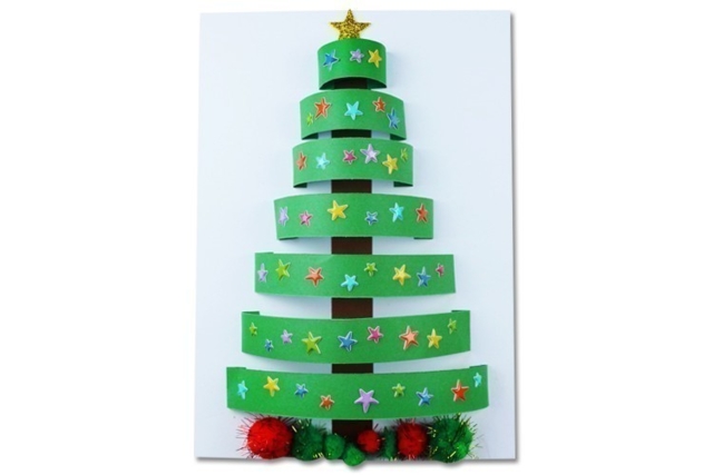 Sapin 3D avec des bandes de papier - Pompons pour bricolage créatif - 10doigts.fr