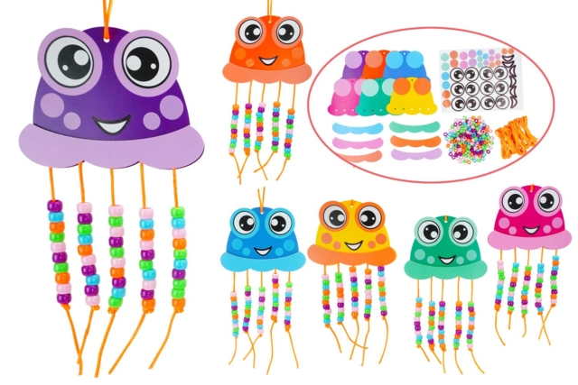 Set de 6 gentilles méduses à suspendre - Kits clés en main - 10doigts.fr