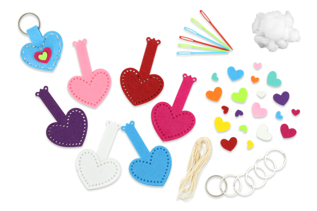 Set de 6 porte-clefs cœurs en feutrine - Kits en feutrine - 10doigts.fr