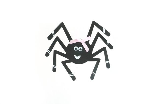 silhouette papier araignée  - Supports d'Halloween à décorer - 10doigts.fr