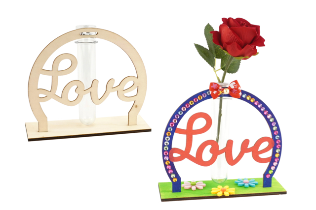 Soliflore LOVE en bois à monter - Objets pour le bureau : personnalisez votre espace de travail - 10doigts.fr