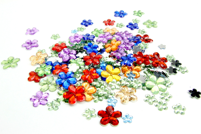 strass fleurs - Strass : apportez de l'éclat à toutes vos créations - 10doigts.fr