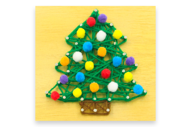 string art sapin de noël enfants - String Art pour enfants : l'art de créer avec des fils - 10doigts.fr