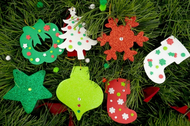 suspensions noël caoutchouc mousse - Boules de Noël DIY - 10doigts.fr