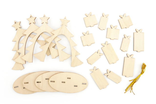 Suspensions sapin en bois - matériel - Décorations de Noël en bois à décorer - 10doigts.fr