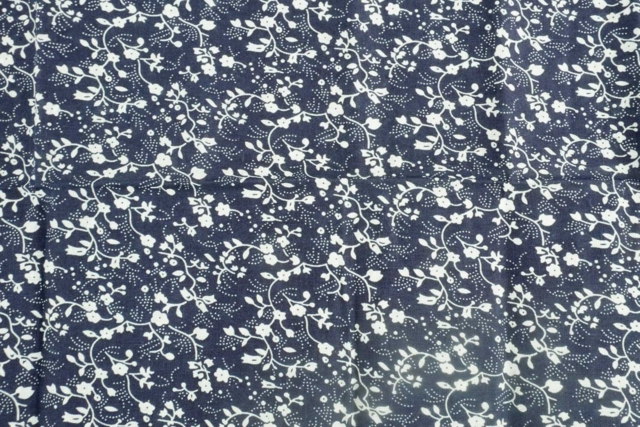 tissu coton fleurs bleues marine - Coupons de tissus - 10doigts.fr