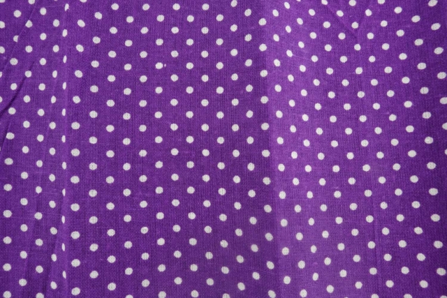 tissu coton violet pois blanc - Coupons de tissus - 10doigts.fr