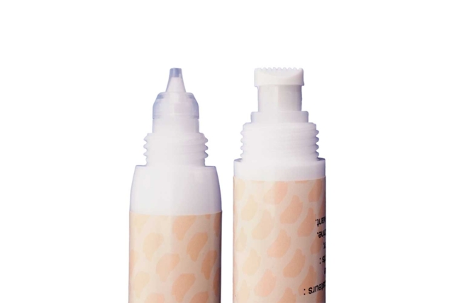 Tube colle blanche 2 embouts - Colles scolaires : bâton, blanche, gel et colle forte - 10doigts.fr