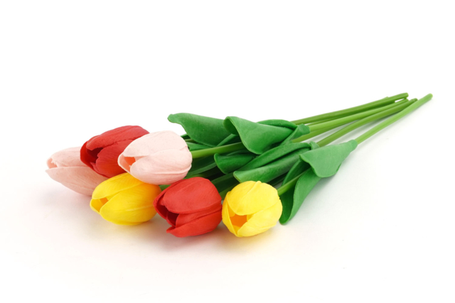 Tulipe artificielle - Décorations fleurs et feuilles : ajoutez une touche de nature à toutes vos créations - 10doigts.fr