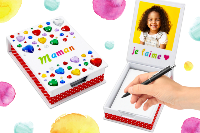 Une jolie boîte à notes pour maman - Gommettes Fête des parents : personnaliser vos cadeaux avec amour - 10doigts.fr